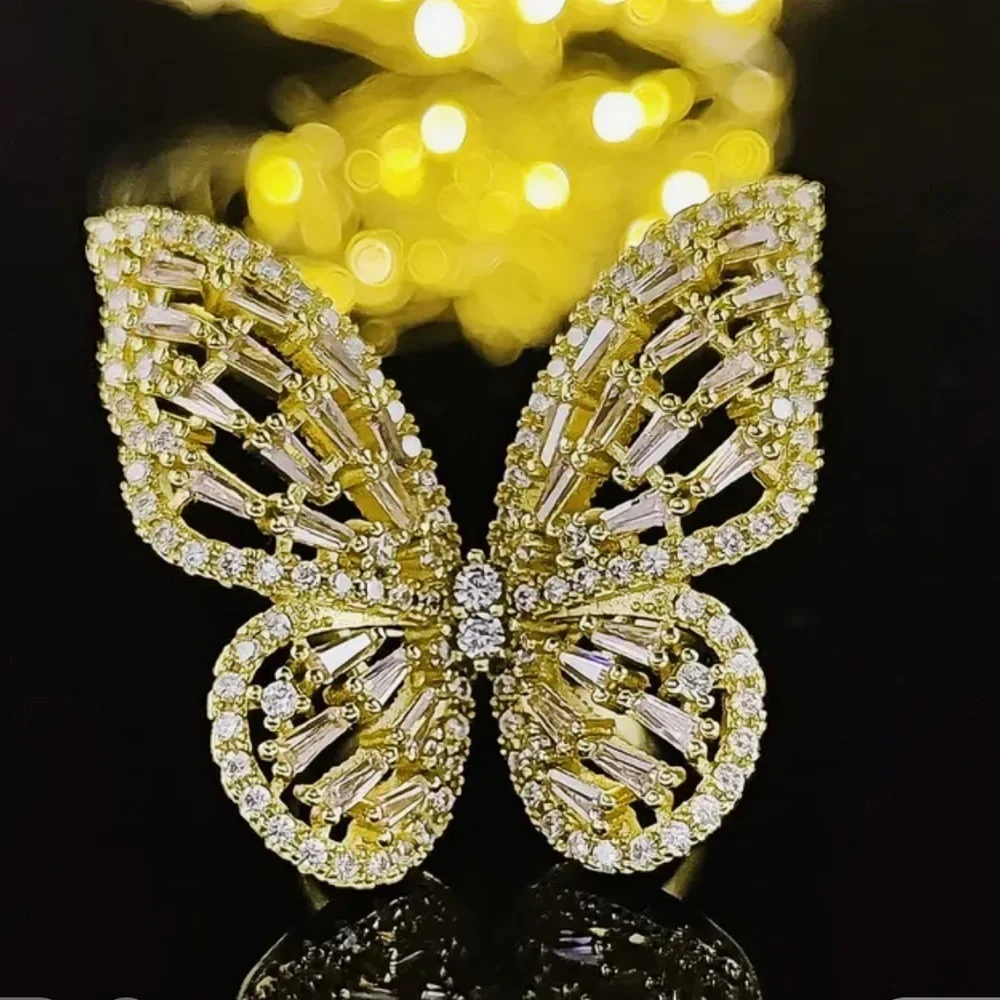 NWT Gold Butterfly Ring Rhinestone Fashion Jewelry Adjustable Back Solid Bling
